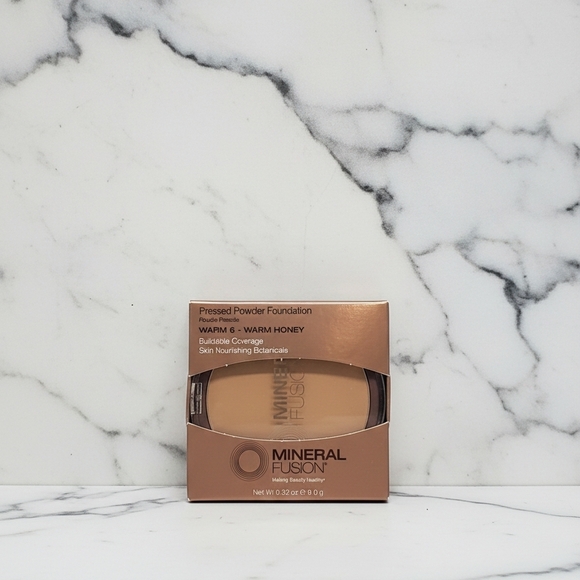 Mineral Fusion Other - Mineral Fusion Warm Honey Pressed Powder